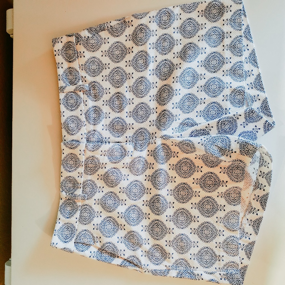 Dalia Pattern Shorts